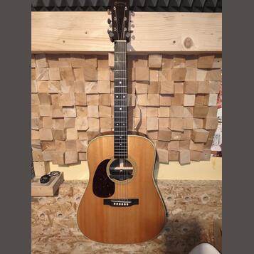 Martin D28 left 
