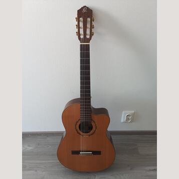 Ortega RCE159SN + gigbag