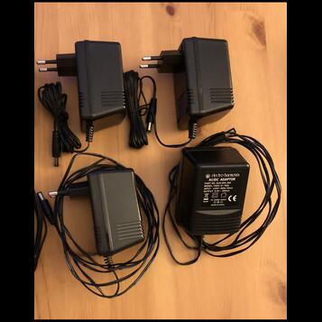 4x adaptér Electro Harmonix 9,6V