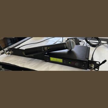 Bezdrátový systém SHURE SLX / Beta 58     č:1