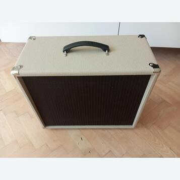 Fender cabinet 1x12" Celestion Green Back UK 25watt/8 ohm.