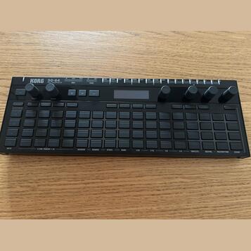 Korg SQ 64