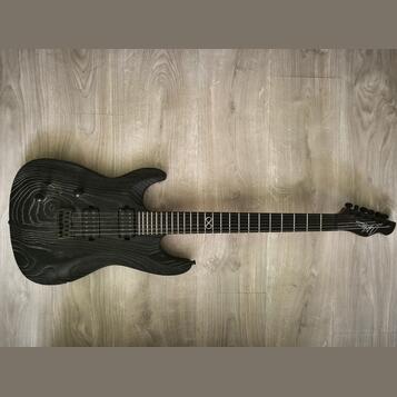 levoruká Chapman Guitars ML1 Pro Modern