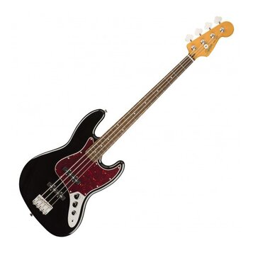 Čtyřstrunná elektrická basová kytara s černým bodies a červeně vzorovaným pickguardem. Na hlavě hmatníku je viditelné logo Squier a nápis Jazz Bass.…