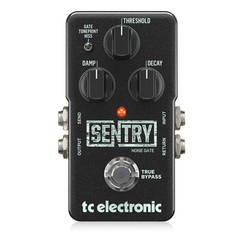 Černý efekt pedál s nápisem SENTRY a označením NOISE GATE. Na spodní části je logo tc electronic a nápis TRUE BYPASS u stoupacího spínače. Pedál má t…