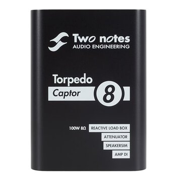 Černý kovový box s bílými nápisy. V horní části je logo a text Two notes AUDIO ENGINEERING, uprostřed výrazný název Torpedo Captor 8. Ve spodní části…
