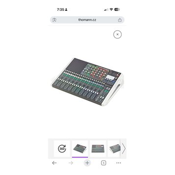 Šedý mixážní pult s bílým plastovým rámem a integrovanými madly po stranách. Na horní části je nápis SUPERFORMER a logo Soundcraft. Zařízení obsahuje…