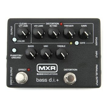 Černý efekt pedál s nápisy MXR, BASSINNOVATIONS a bass d.i.+. Horní řada obsahuje pět ovládacích knoflíků s popisky CLEAN VOLUME, VOLUME, DISTORTION…