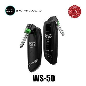 Dvě černé bezdrátové vysílače s kovovými konektory a zeleným prstencem. Na obou je bílý nápis SWIFF AUDIO a model WS-50, levý kus má navíc v dolní čá…
