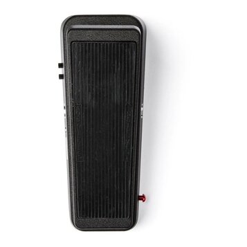 Černý sustain pedál s texturovaným povrchem a svislými drážkami. Na horní části jsou vyrazeny nápisy INSTRUMENT a AMPLIFIER. V pravém dolním rohu je…