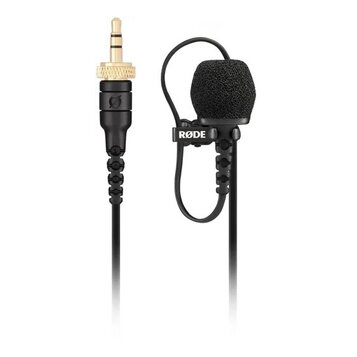 Černý lavalier mikrofon s čelníkem a zlatým 3,5mm jack konektorem. Na držáku mikrofonu je bílý nápis RØDE. Povrch je hladký a v novém stavu.