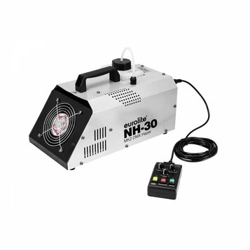 Stříbrný mlhometr s černými plasty, rukojetí a ventilátorem v přední části. Na boku je uveden nápis eurolite NH-30 MK2 DMX Hazer. K přístroji je přip…