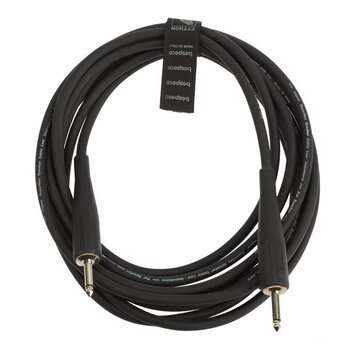 Černý kabel s dvěma konektory typu jack. Na kabelu je opakovaně bílý nápis „Superflex Speaker Cable Low Impedance >>> Per Speaker only <<<“. Kabel je…