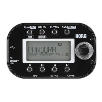 Černý kytarový procesor značky KORG s LCD displejem, na kterém je nápis PANDORA a hodnoty DYNA, AMP, CAB, MOD, DLY, REV a číslo 000. Zařízení má v ho…