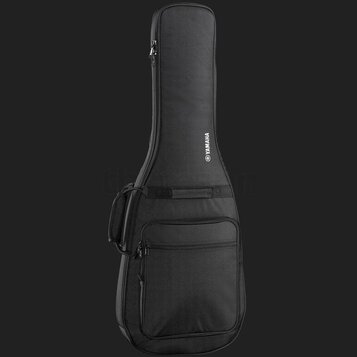 Černý polštovaný pouzdro na kytaru z textilního materiálu. Na přední straně je bílý nápis YAMAHA a doprovodné logo. Pouzdro má hlavní zip, dvě přední…