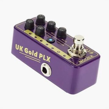 Fialový kytarový efekt s nápisem UK Gold PLX. Na horní straně jsou čtyři černé kontrolní knoflíky s popisky GAIN, MID a BASS, modré LED diody a stoup…