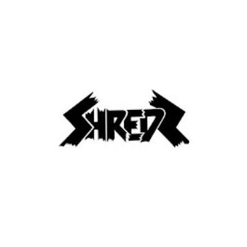 Černobílý obrázek s nápisem SHREDDR v agresivním, hranatém stylu připomínajícím metalové logo. Text je proveden černou barvou na bílém pozadí s roztr…