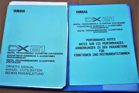 YAMAHA DX21: kompletn&iacute; manual