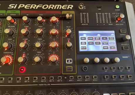 Prod&aacute;m mixpult Soundcraft Performer2