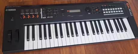 Yamaha MX49 V2