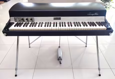 RHODES MARK I SeventyThree rok 1976