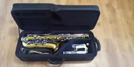 Tenor sax. Amati, Slevněno z původn&iacute;ch 17.000 na 13.500 kč