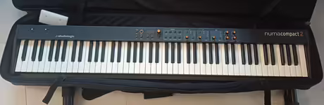 Studiologic Numa Compact 2 + obal + stojan + sustain pedal