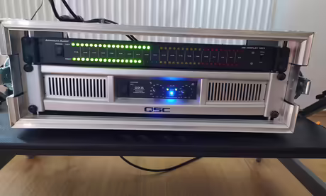 Prod&aacute;m zesilovač QSC GX5